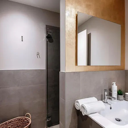 Appartamento Belsit - By Myhomeincomo